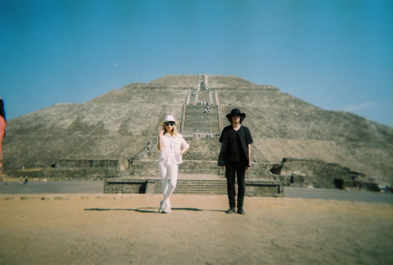 Shiro Schwarz Audiovisual Performance Duo, Mexico City