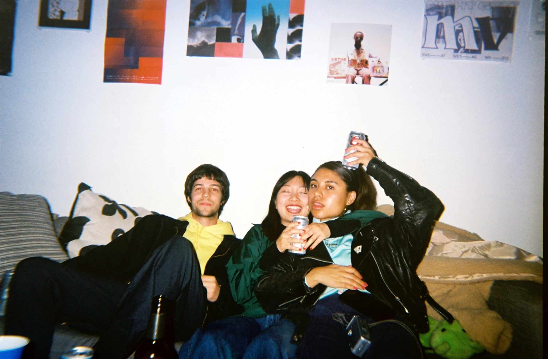 337200-R1-00A.jpg