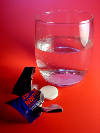 Alka seltzer treats acid reflux without proton pump inhibitors