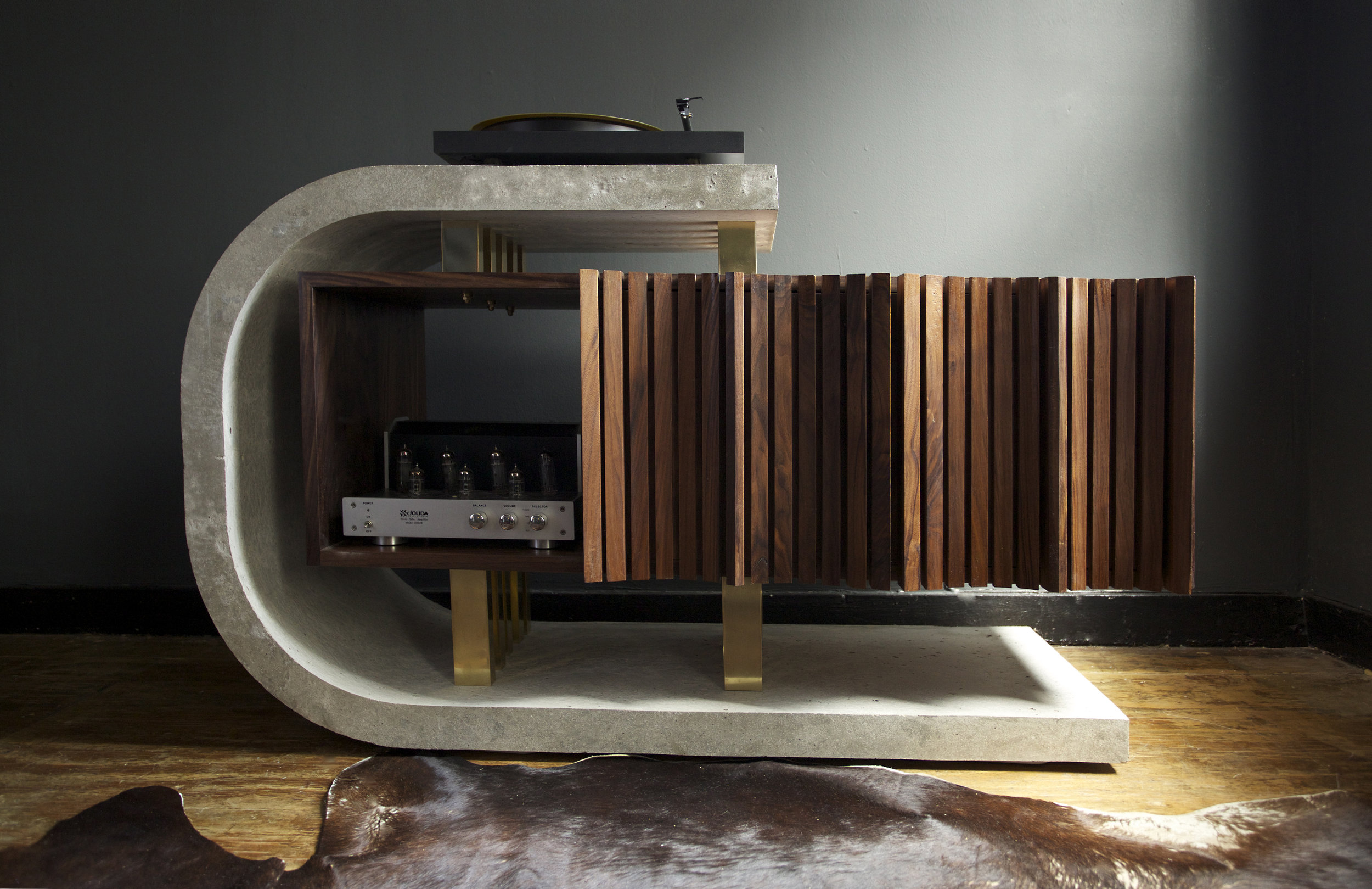 Credenza