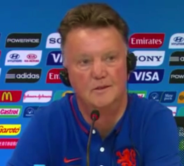 El entrenador de la selección de Holanda, Louis van Gaal, durante una conferencia de prensa en el Mundial Brasil 2014.