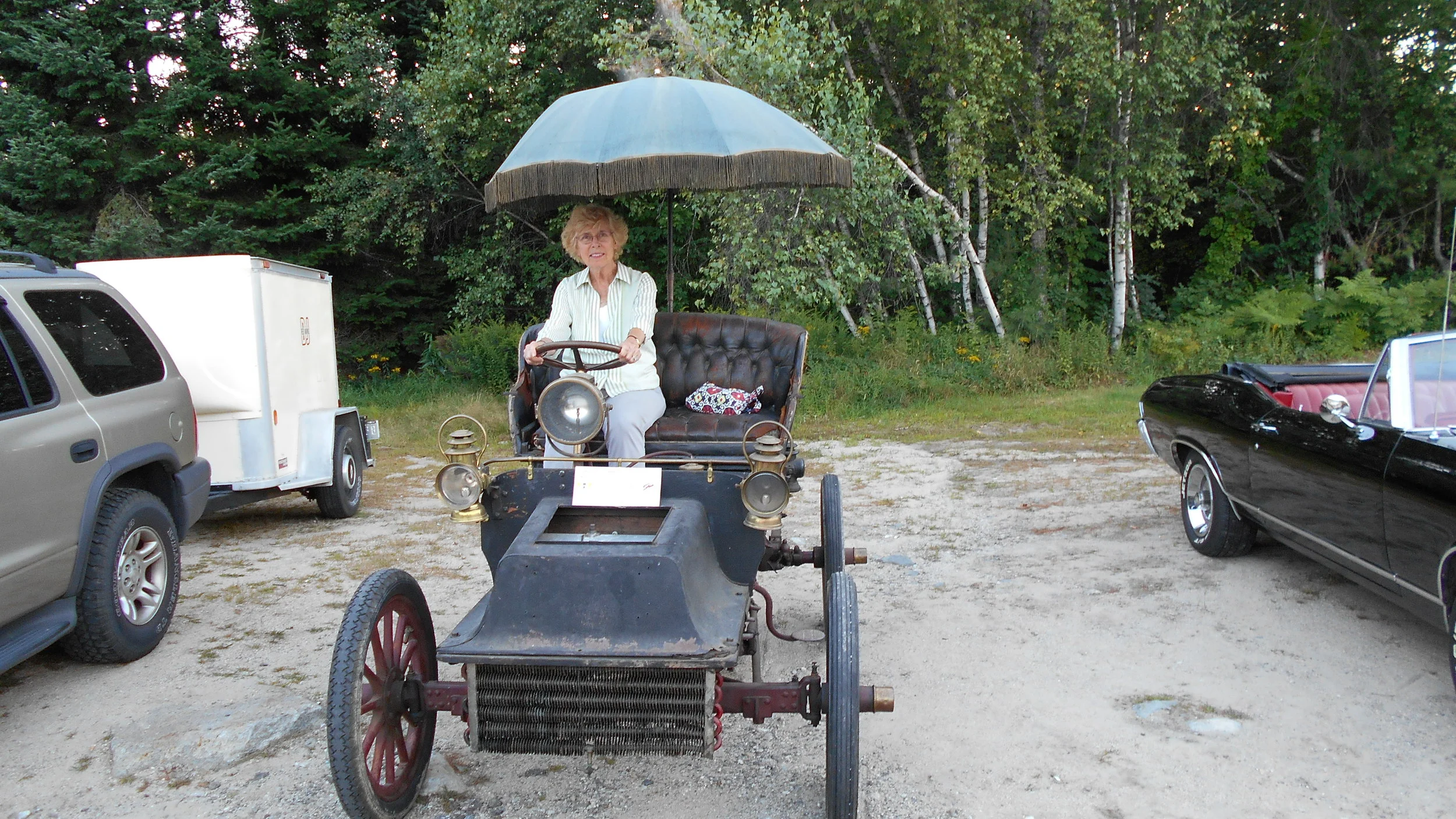 Carole Tubbs at the wheel of the 1904 Cadillac