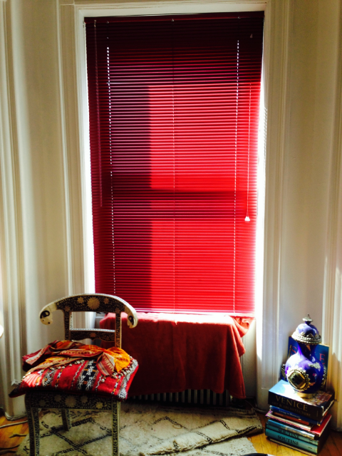 Burgundy aluminum mini blinds - Harlem apartment