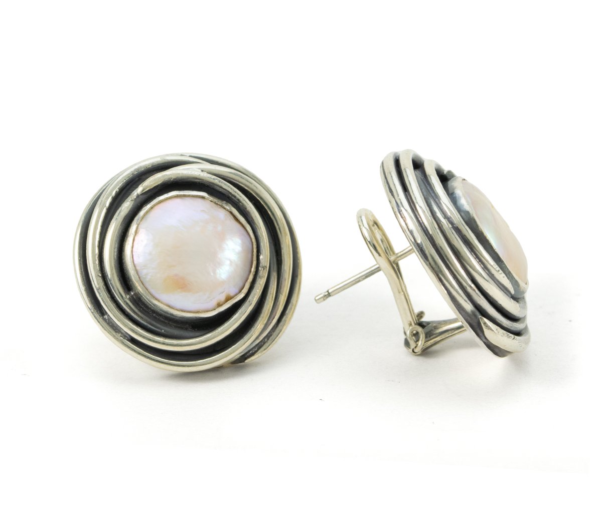 VibeButtonEar2.jpg