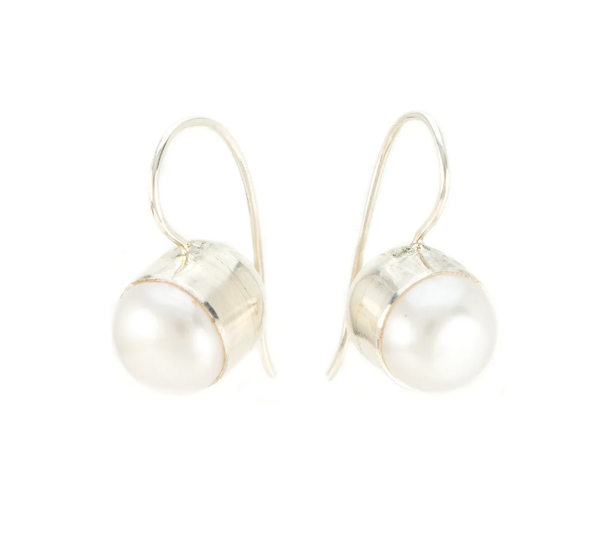 Silver Pearl Ball Earring © Margaret Ellis