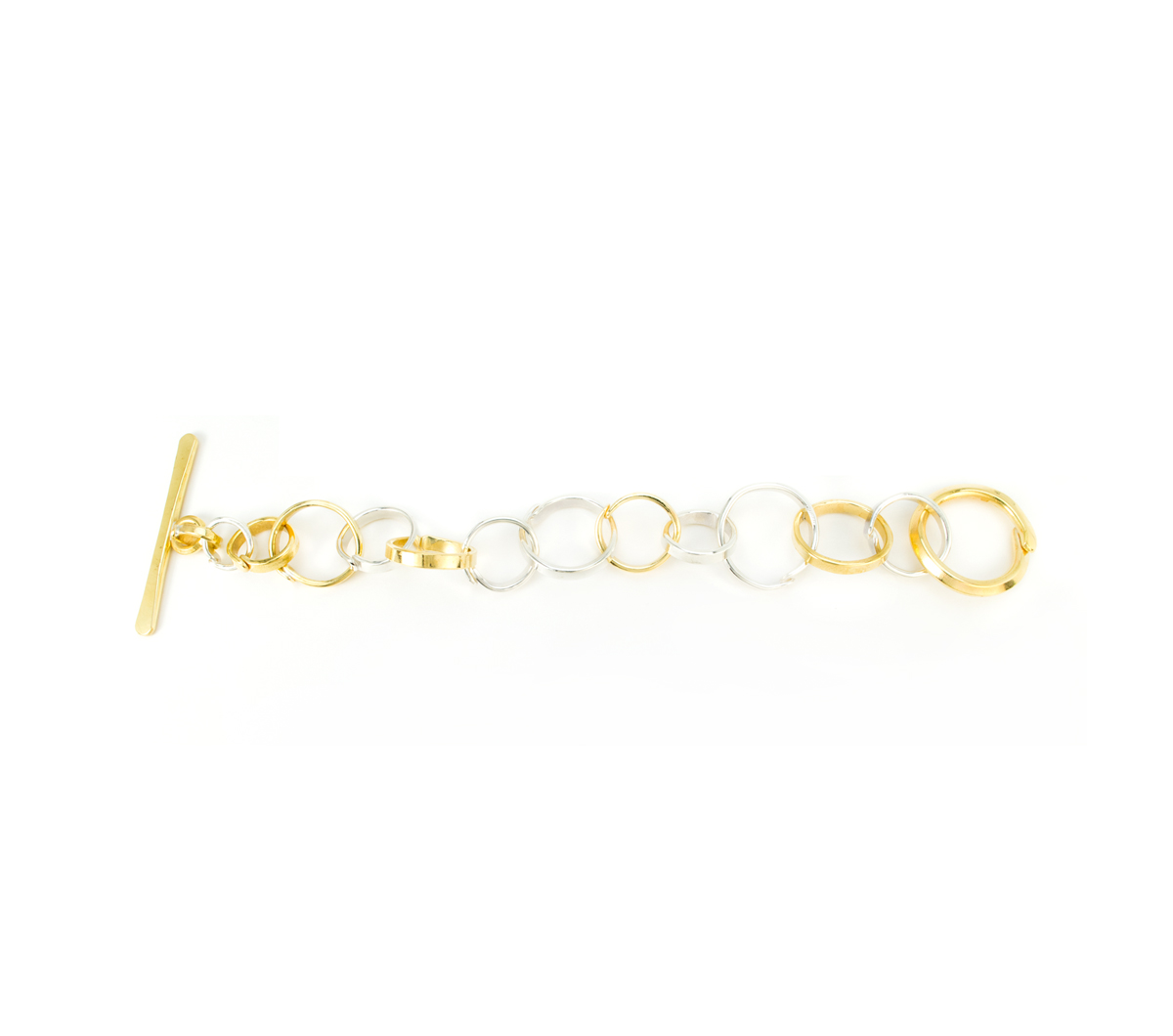 Circle Chain Toggle Bracelet © Margaret Ellis