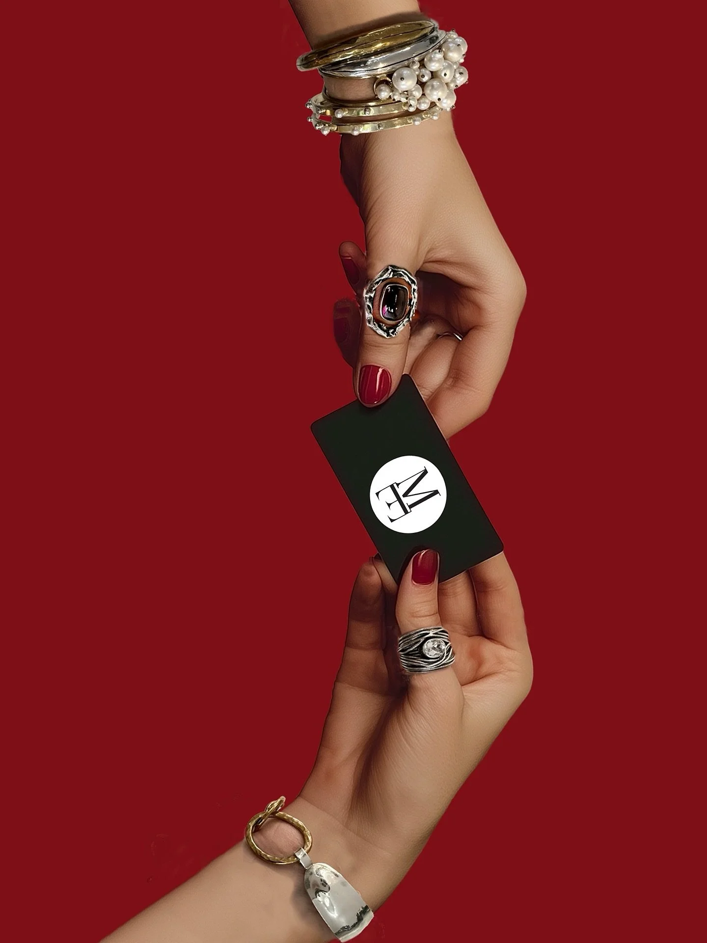 It&rsquo;s Christmas Eve! Did this week get away from you too? The Studio will be open from 10-12 today just for you. 

You can also order Gift Certificates and print or email them from your computer up to the very last minute. It doesn&rsquo;t get m