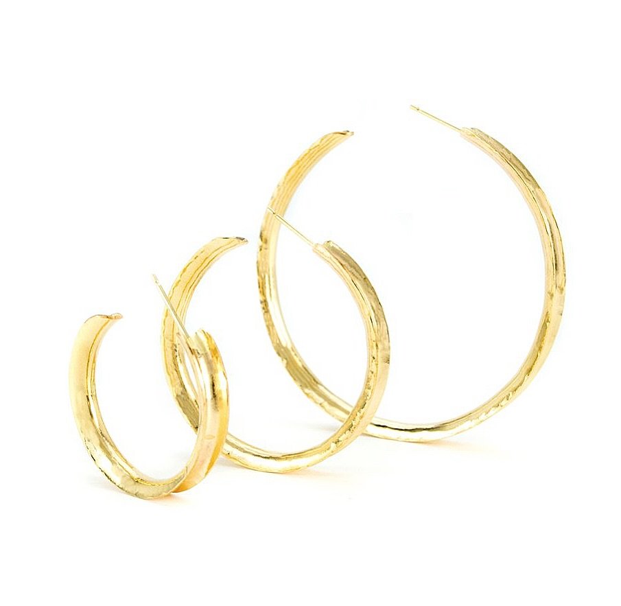 Gypsy hoops. Just right &mdash; every day.
🐻🐻🐻
#classicME