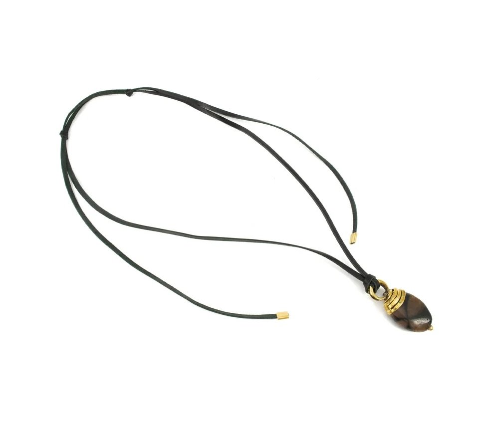 The eye of the tiger. 🐅

Some pieces have an unexplainable presence. This one is grounded, effortless, quietly strong. You&rsquo;ll know the moment you try it on. It was made for you! Come see ME.
#classicME