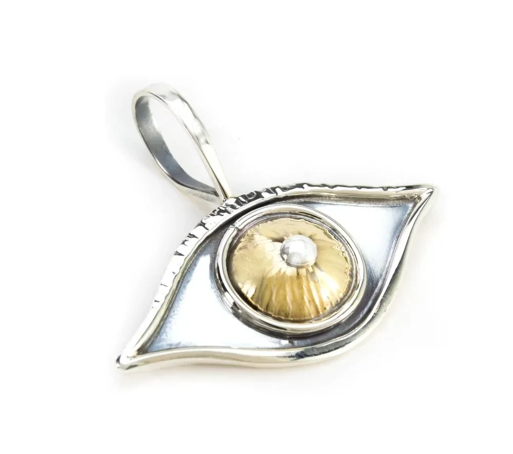 Think the Evil Eye can ward off the summer heat? 🔥🔥🔥

Asking for a friend.

ME | Handmade in Nashville