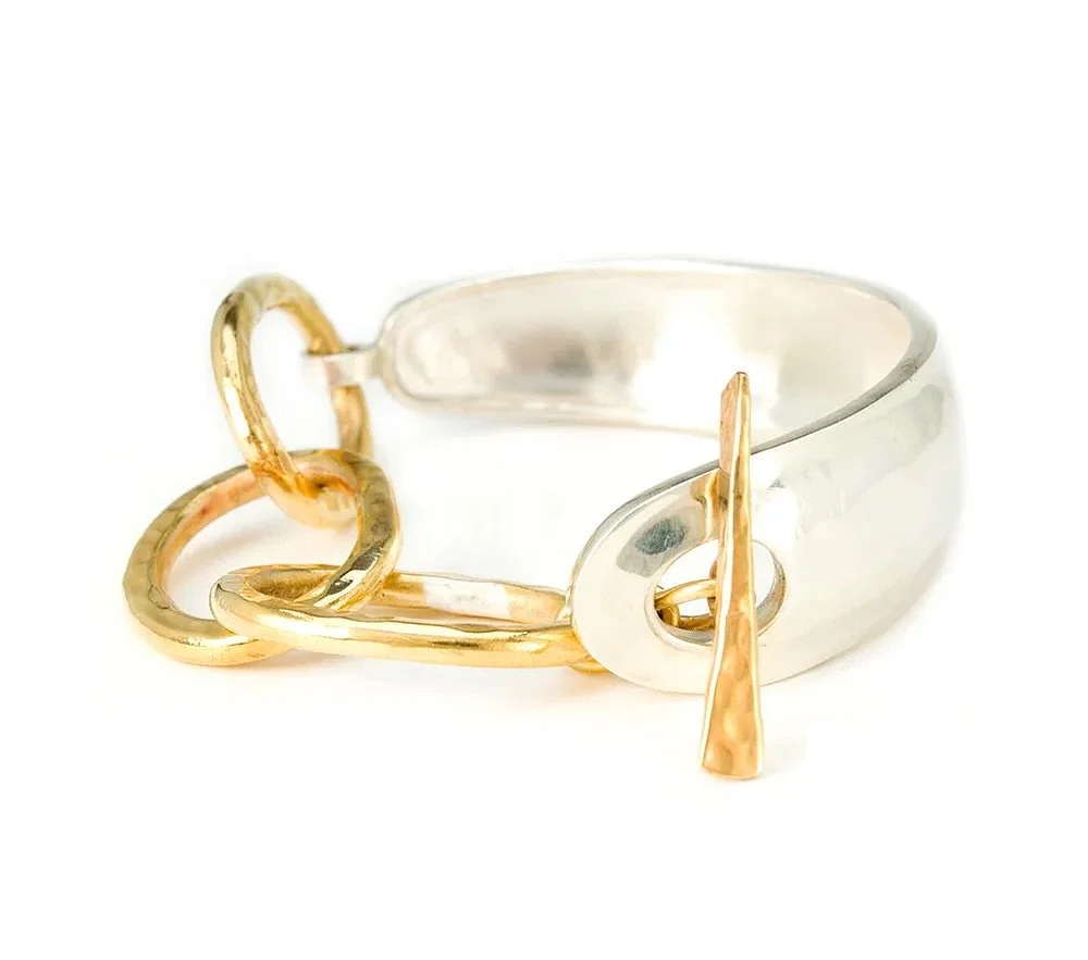 Half cuff. Half chain.

A study in contrast&mdash;structure meets movement, strength softened by flow. You don&rsquo;t fit in one mold, neither should your jewelry. 😎