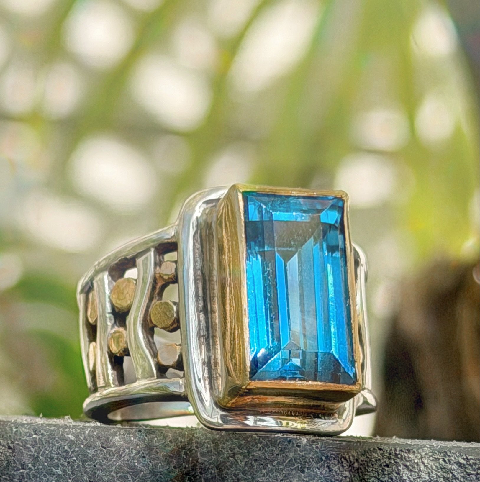 Fit for a queen.

Yep, I&rsquo;m looking at you. 👑

A true collector&rsquo;s piece with a story to tell.