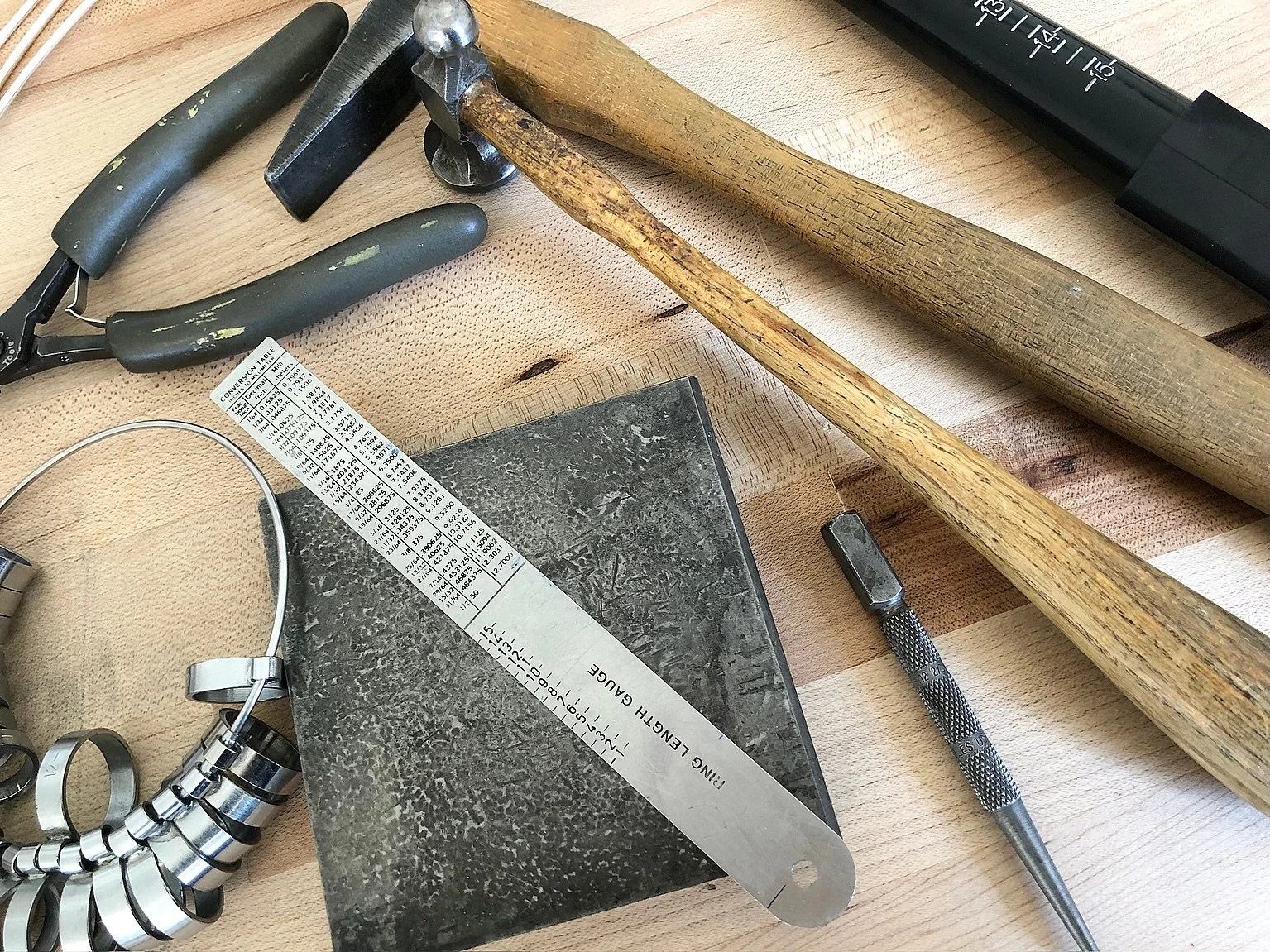 FALL WORKSHOPS ARE HERE!

Come make something beautiful with ME. 

We&rsquo;re excited to offer two hands-on afternoons in the ME Studio this fall&mdash;an opportunity to learn something new, get creative and have a lot of fun along the way.

We love