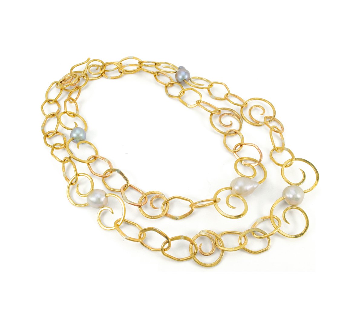DripPearlChainNeck2.jpg