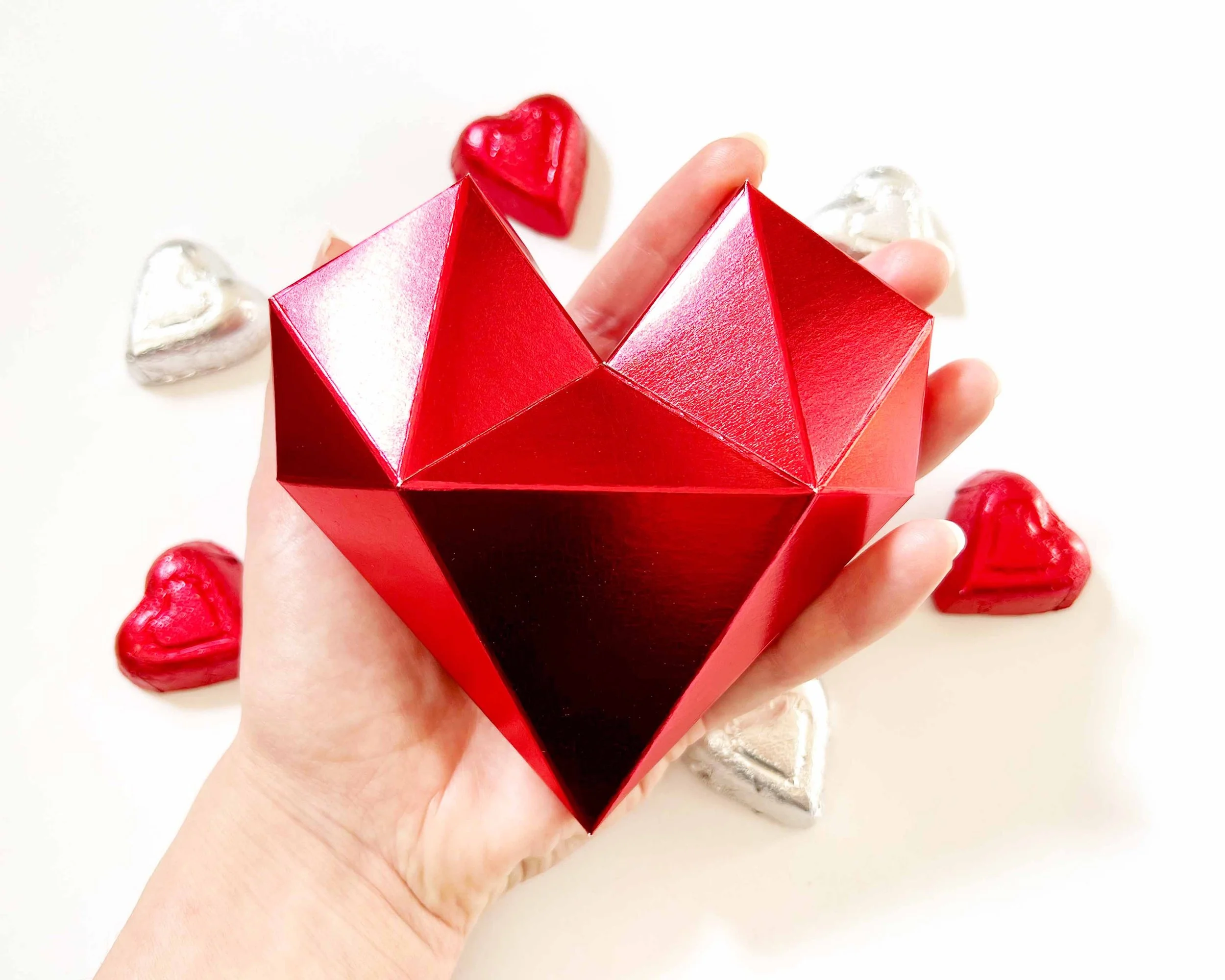 HeartBox_InHand.jpg