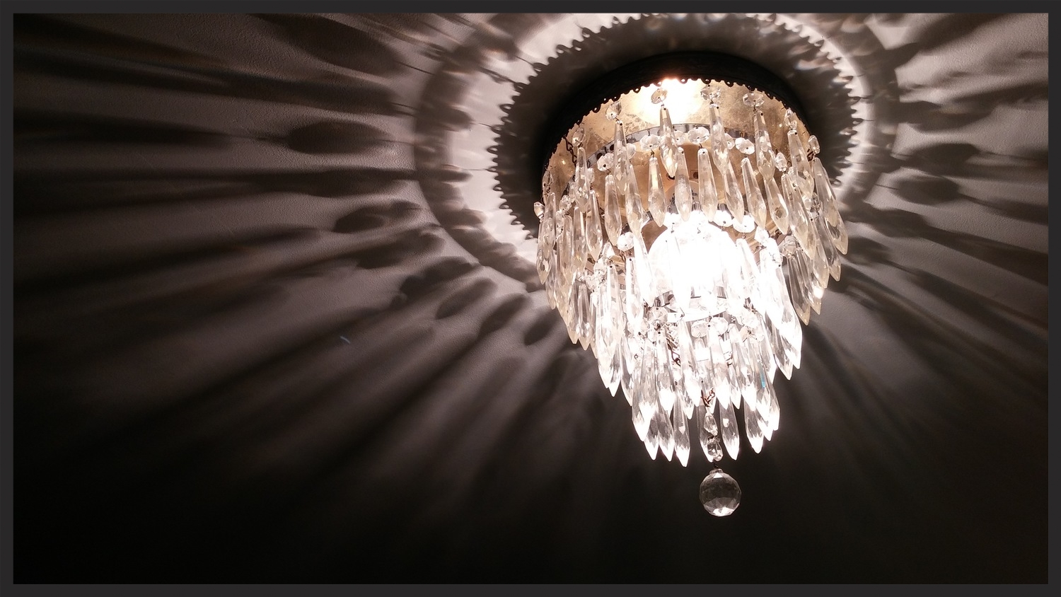 Knickerbocker room chandelier