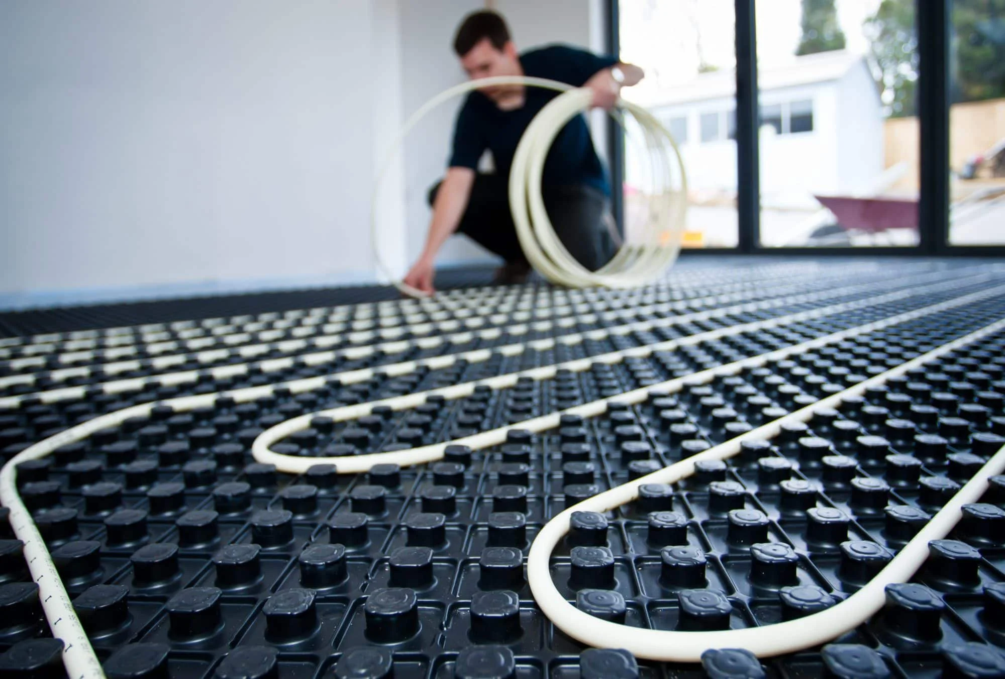 underfloor-installation-2000x1351.jpg