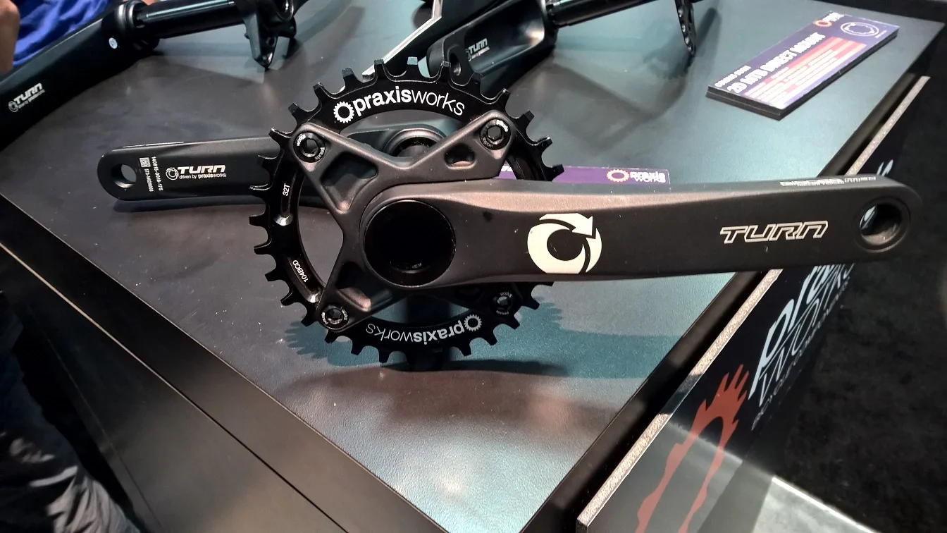 Crankset with M30 spindle that fits all bottom bracket standards