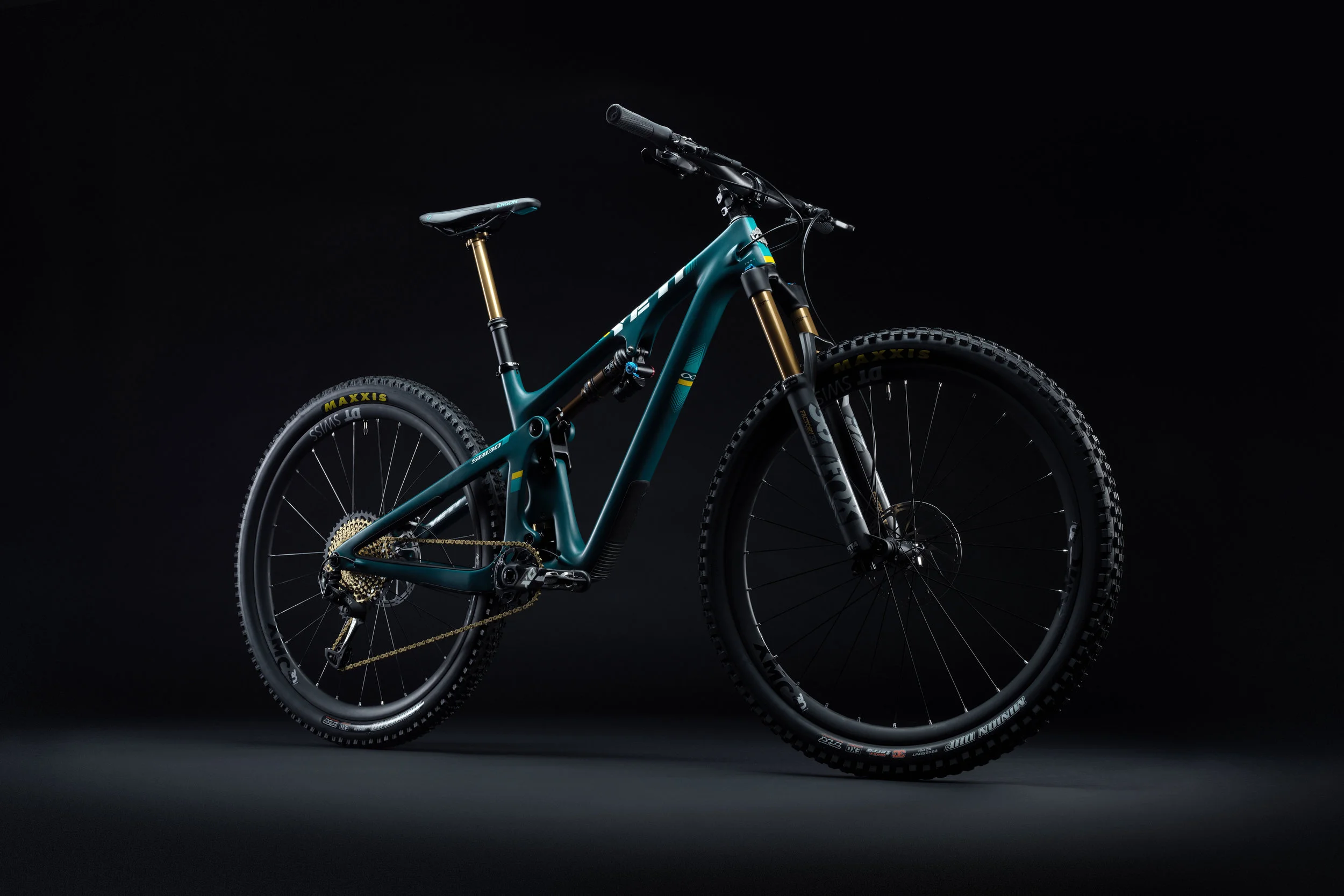 2019_YetiCycles_SB130_Spruce_XX1_Dark-zoom.jpg
