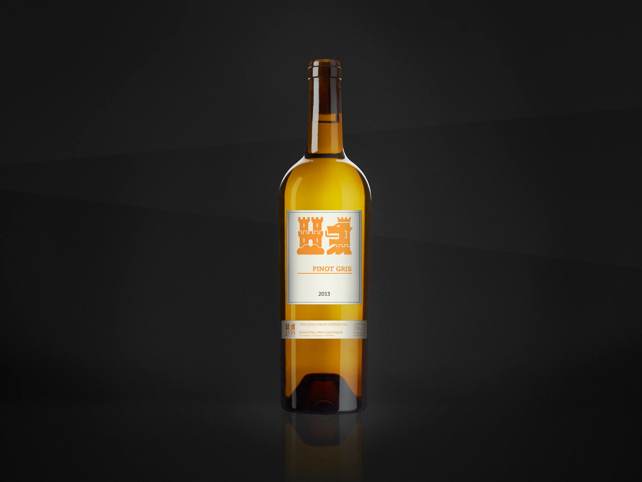  Packaging design for the Domaine's 'Pinot Gris'. 