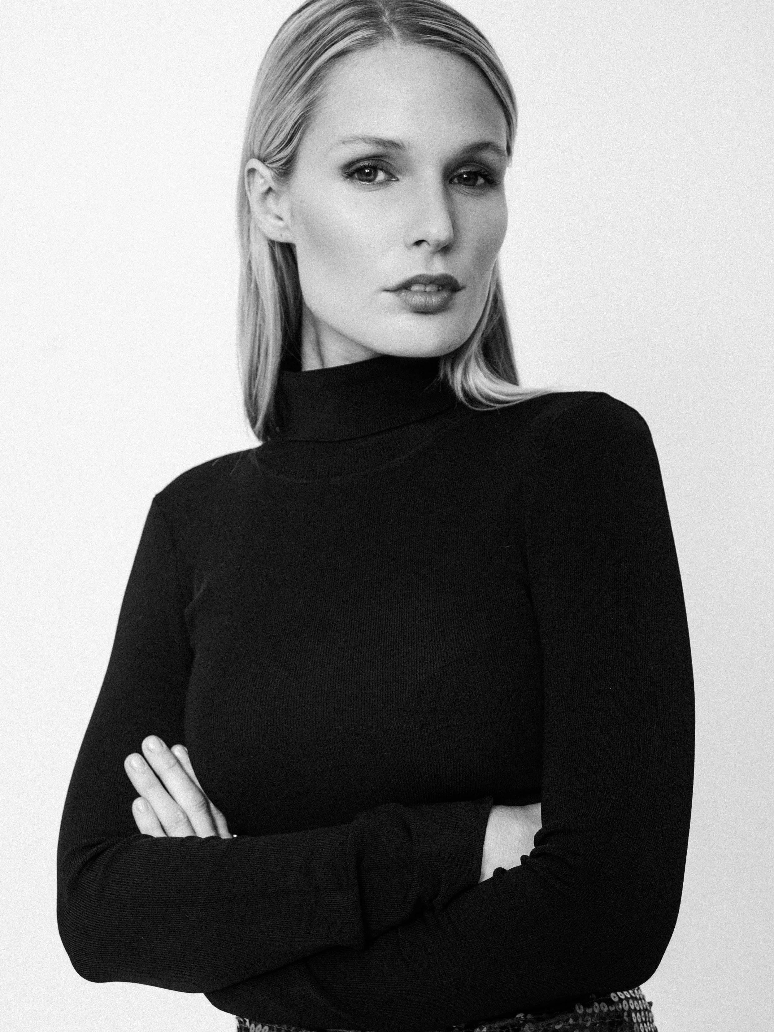 Jen Dance // Wilhelmina