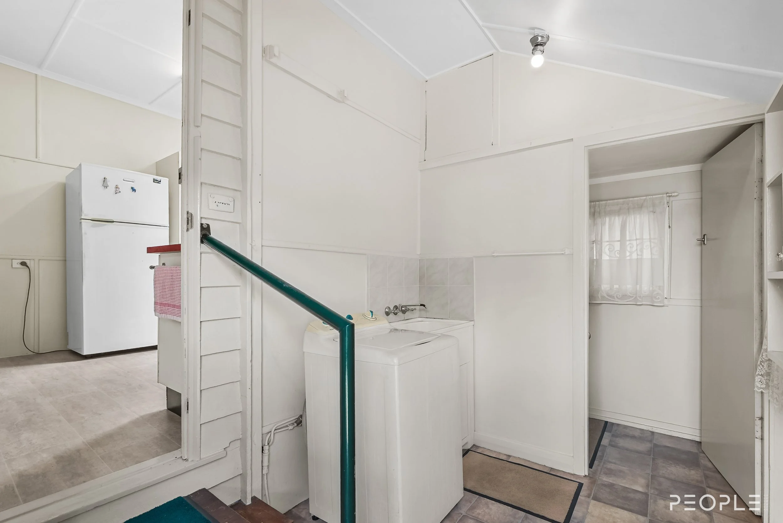 44 Uplands Tce-10.jpg