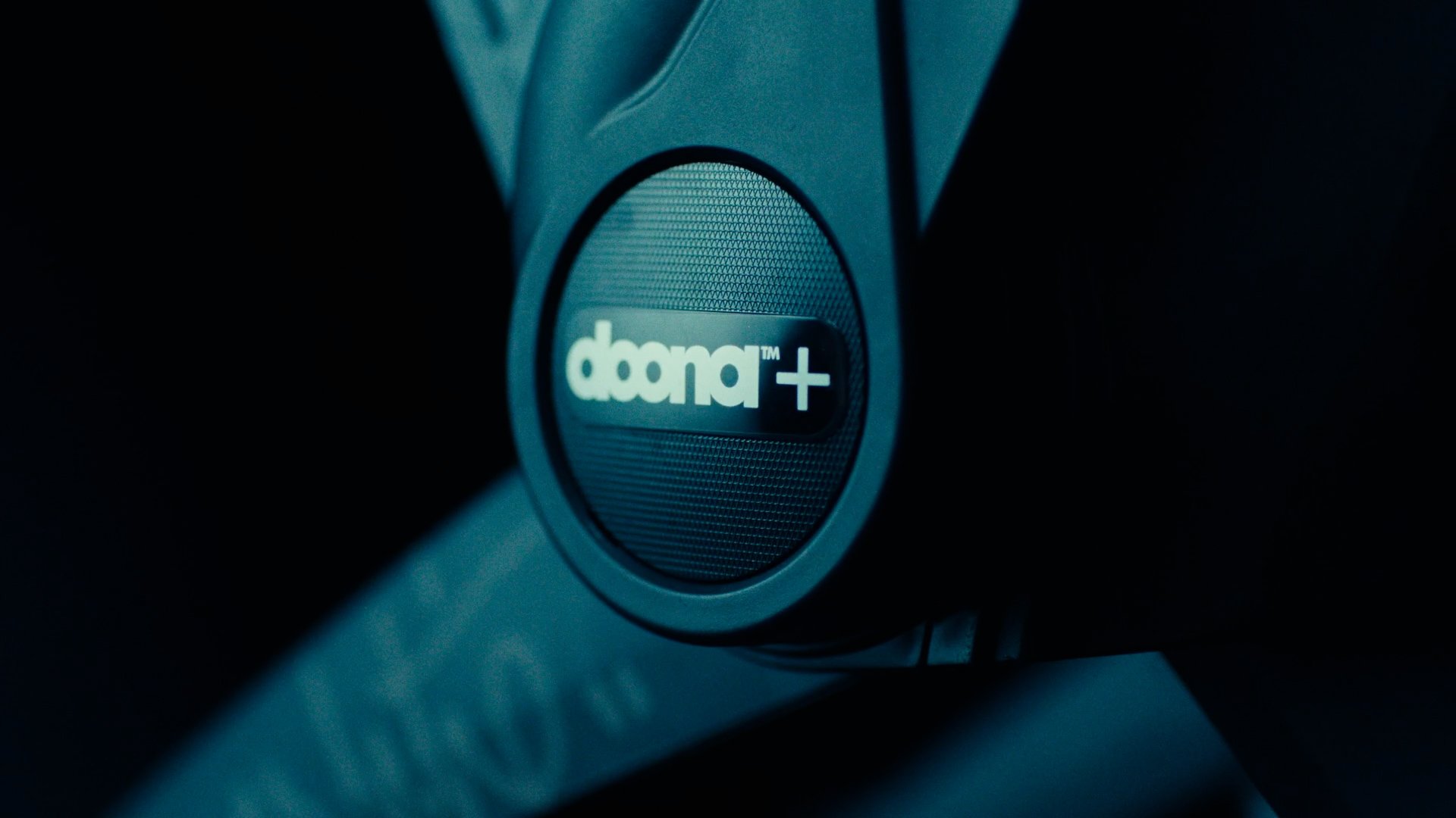 Doona_Full.mov.01_00_26_11.Still008.jpg