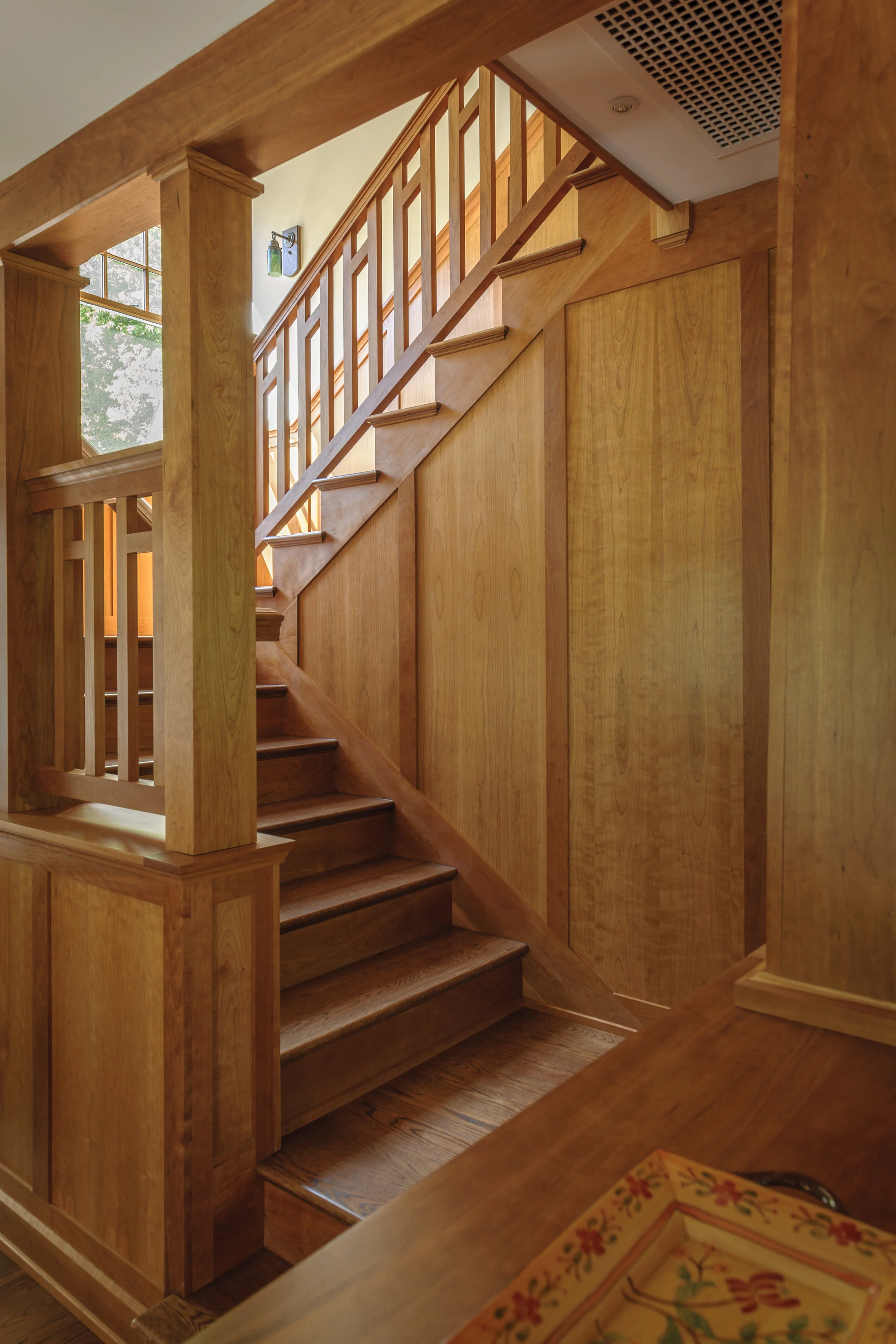 Clites_craftsmanbungalow_stairs.jpg