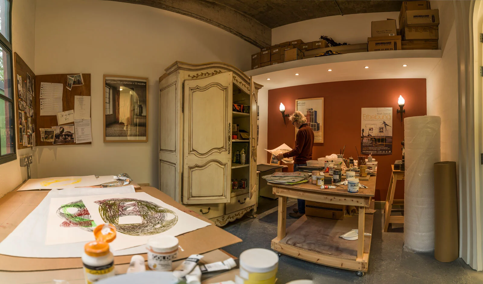 Jeff-working-in-his-drawing-and-print-making-studio-A9402647-Pano-1.jpg