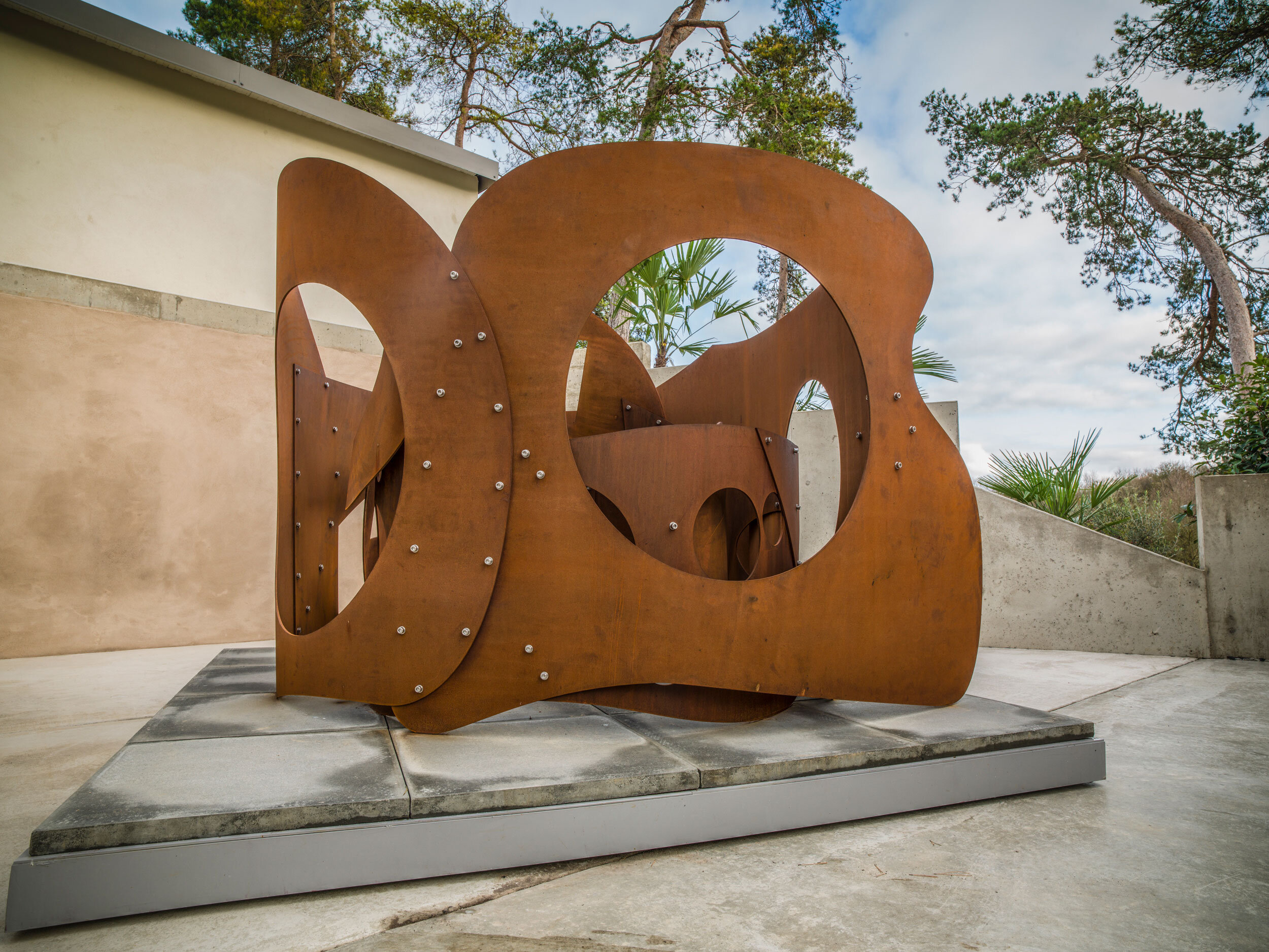 Jeff-Lowe,-Lock-No.-4,-corten-steel,-167-x-250-x-205-cm,-23-11-2020_10141.jpg