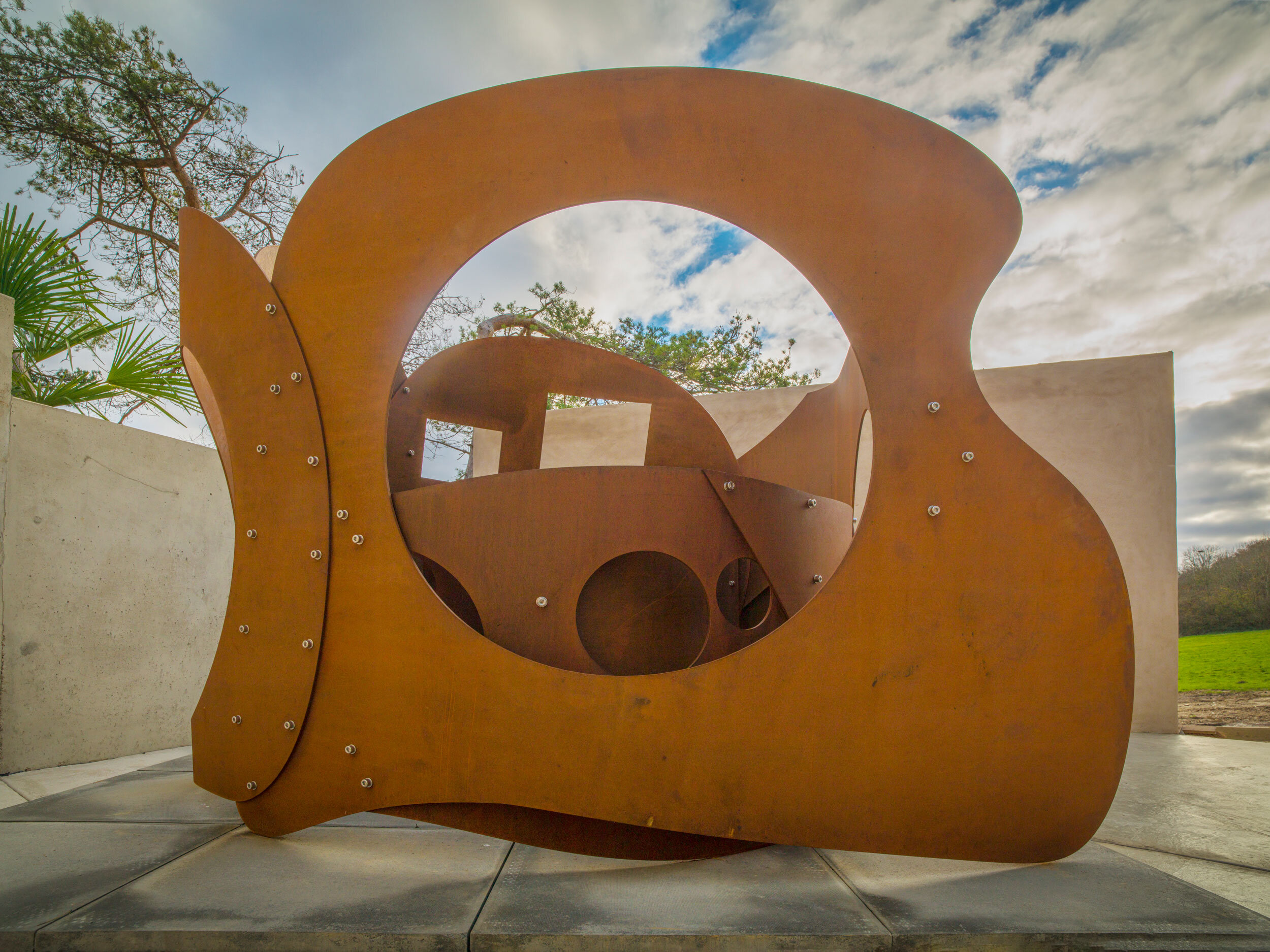 Jeff-Lowe,-Lock-No.-4,-corten-steel,-167-x-250-x-205-cm,-23-11-2020_10181.jpg