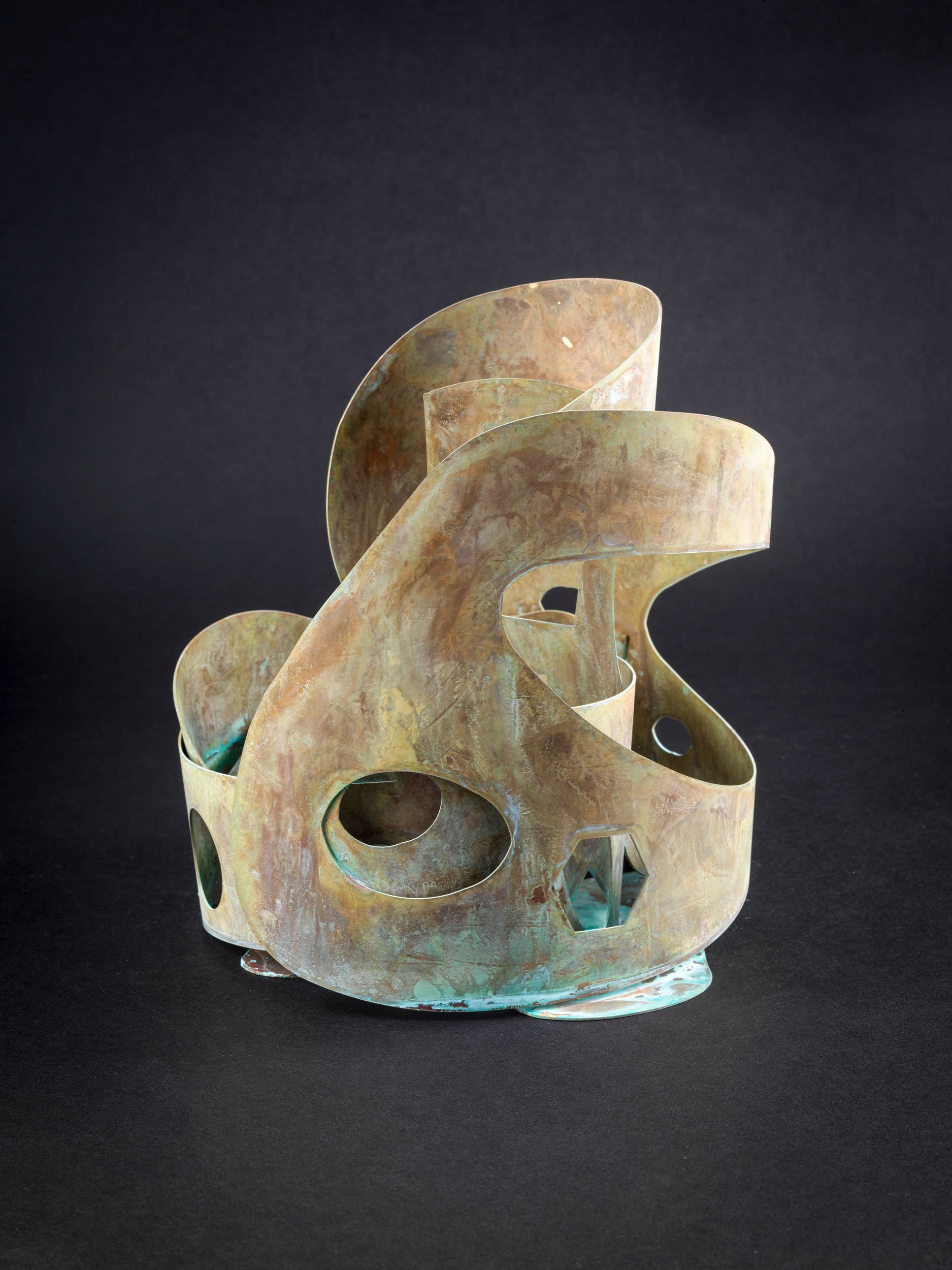 Jeff-Lowe,-Act-of-Instance-No.-2,-2020,-patinated-brass,-29-x-20-x-29-cm,-JL030221_0070.jpg