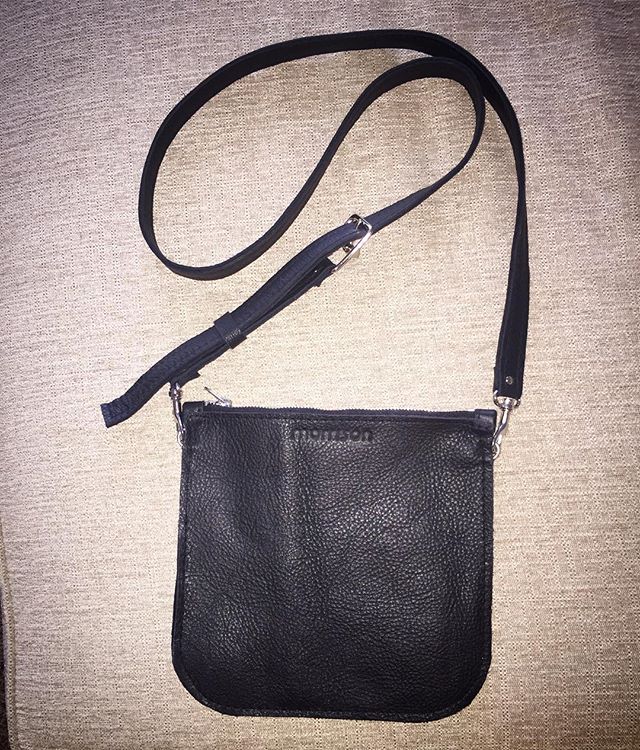 New custom SHAYNA crossbody w/adjustable strap!! ππ #morrisonhandbags #custom #leather #local #dallas #designer #lotd #shop #gift #travel #crossbody #love