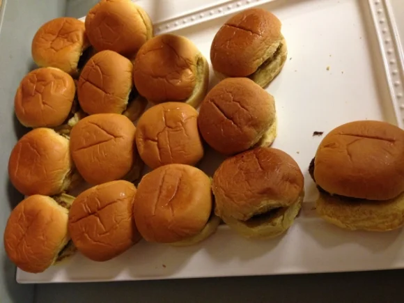 Mediterranean quinoa burgers prepared by Brainfood students