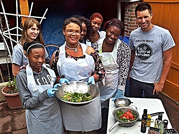 Young Ladies of Tomorrow work with DC Central Kitchen/Photo from DC Central Kitchen