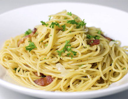 Lemon Spaghetti with Salami and Parsley