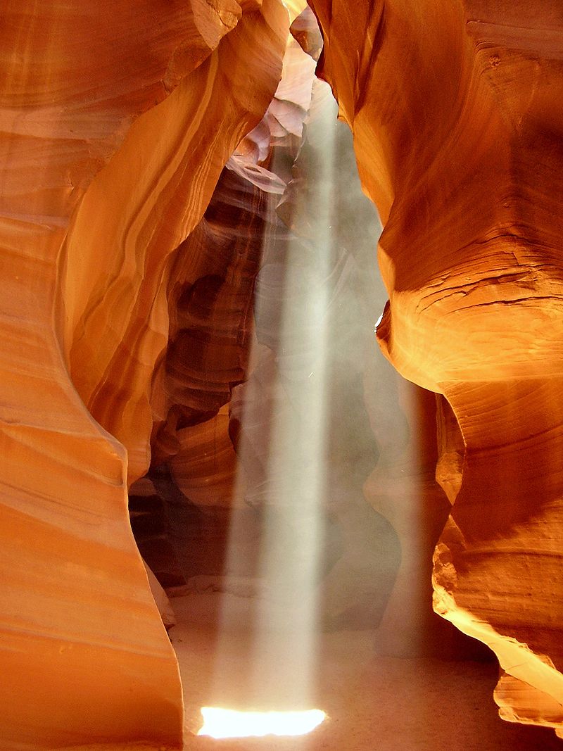 800px-USA_Antelope-Canyon.jpg