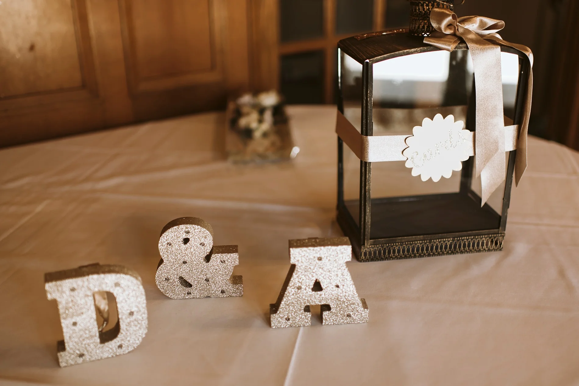 Best_Toronto_Wedding_Photographers_Glenerin_Inn_Mississauga_0023.jpg