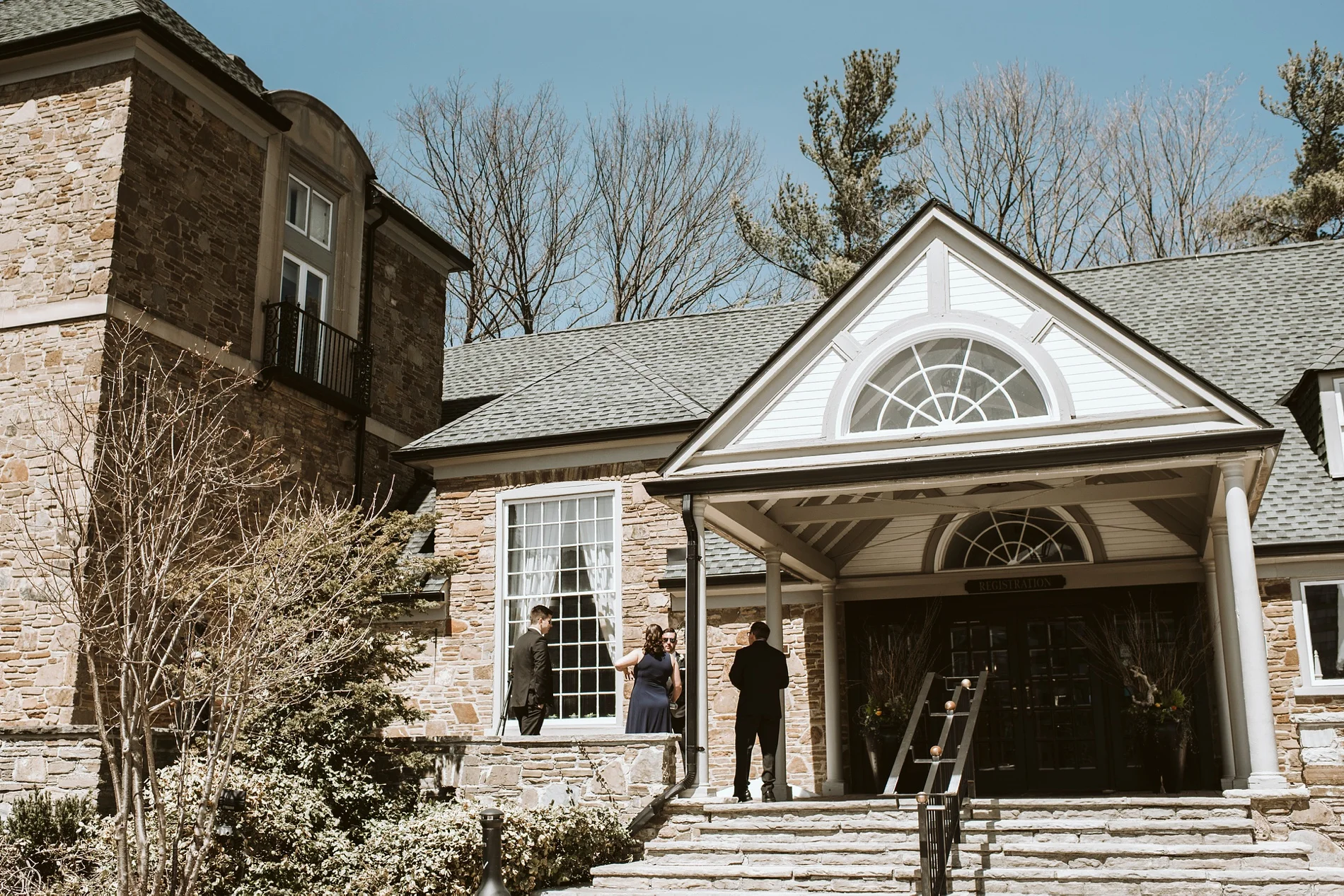 Best_Toronto_Wedding_Photographers_Glenerin_Inn_Mississauga_0022.jpg