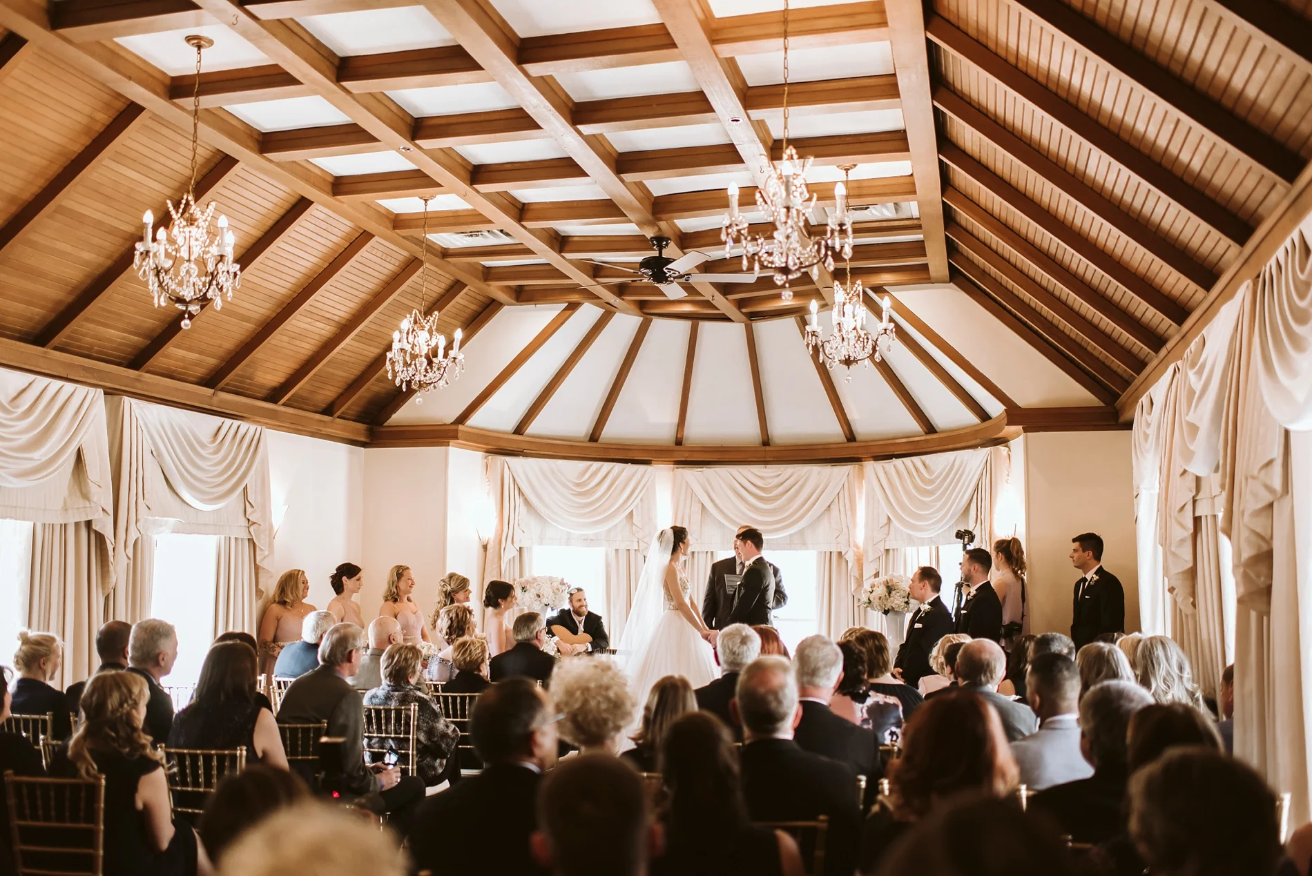 Best_Toronto_Wedding_Photographers_Glenerin_Inn_Mississauga_0033.jpg