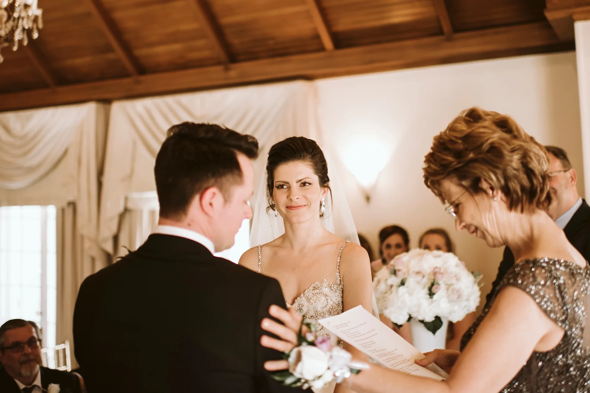 Best_Toronto_Wedding_Photographers_Glenerin_Inn_Mississauga_0034.jpg