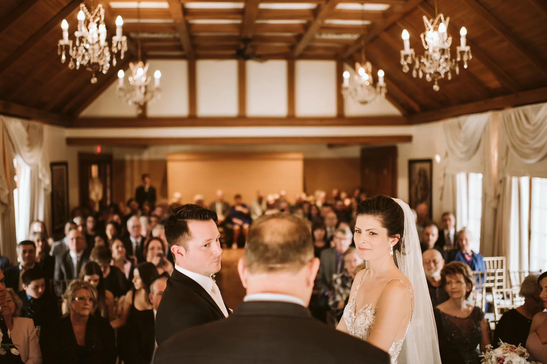 Best_Toronto_Wedding_Photographers_Glenerin_Inn_Mississauga_0035.jpg