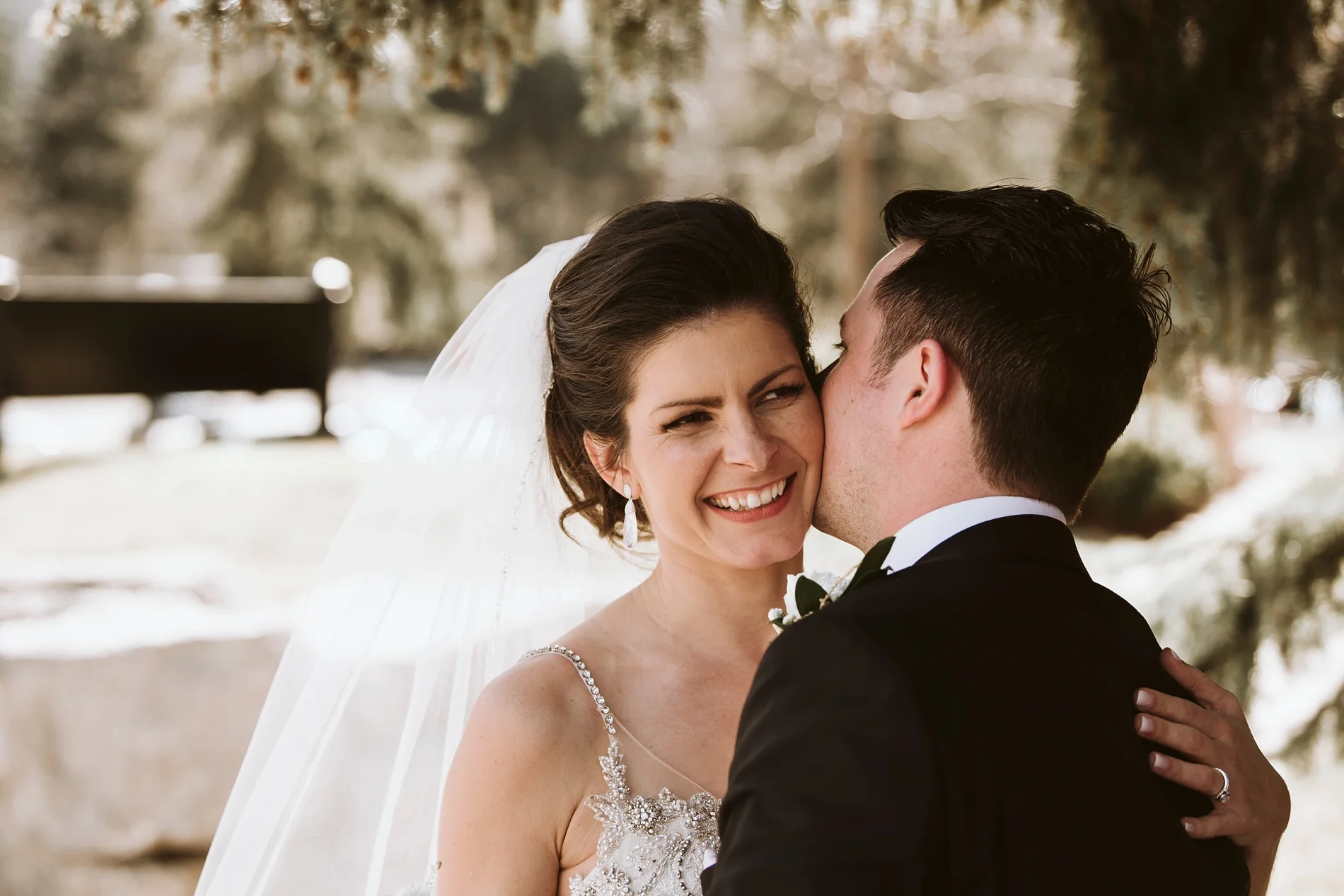 Best_Toronto_Wedding_Photographers_Glenerin_Inn_Mississauga_0054.jpg