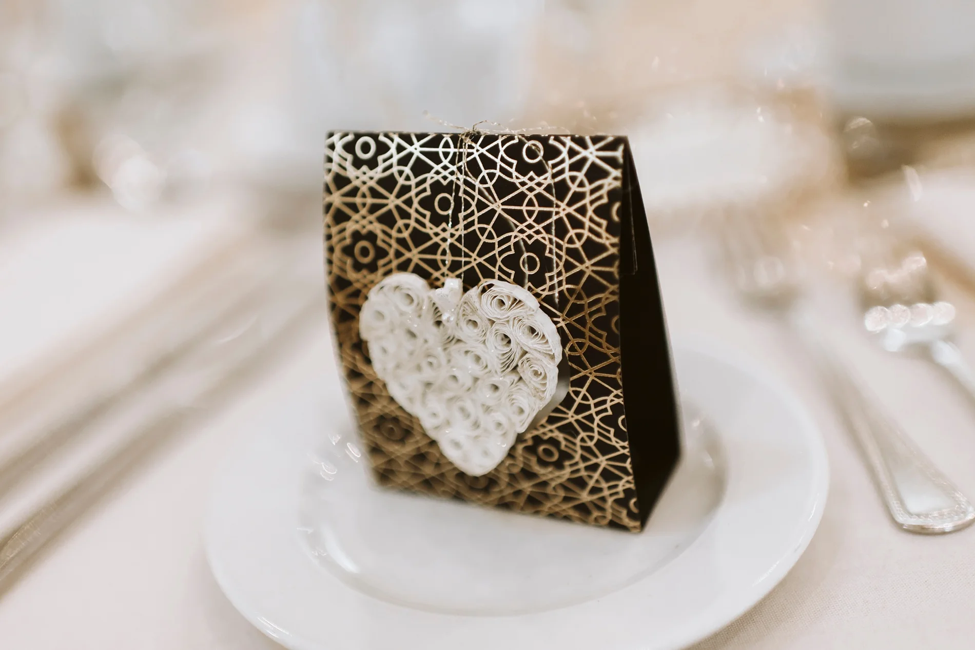 Best_Toronto_Wedding_Photographers_Glenerin_Inn_Mississauga_0068.jpg