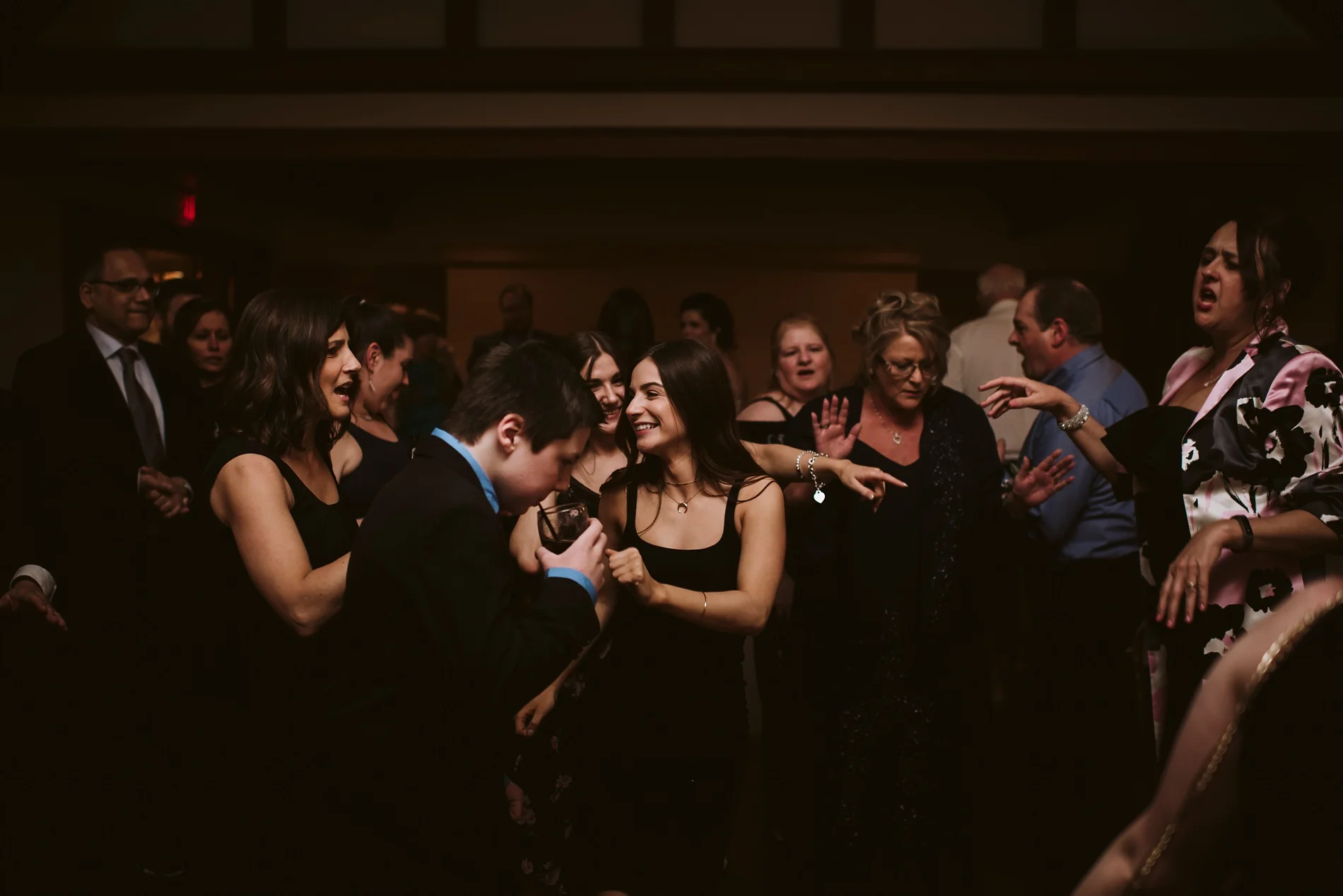 Best_Toronto_Wedding_Photographers_Glenerin_Inn_Mississauga_0092.jpg