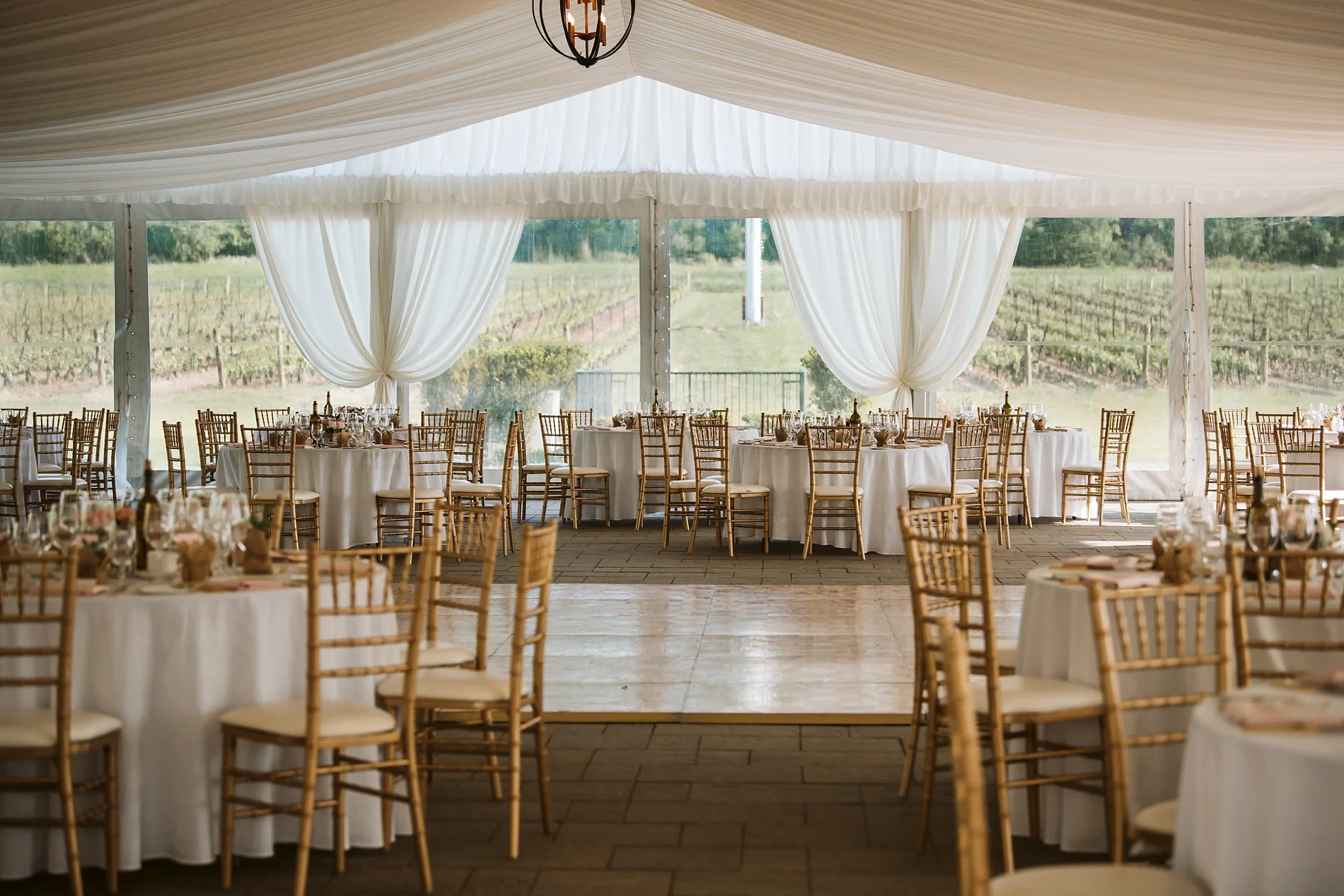 Best_Toronto_Wedding_Photographer_Niagara_Chateaux_des_Charmes_0075.jpg