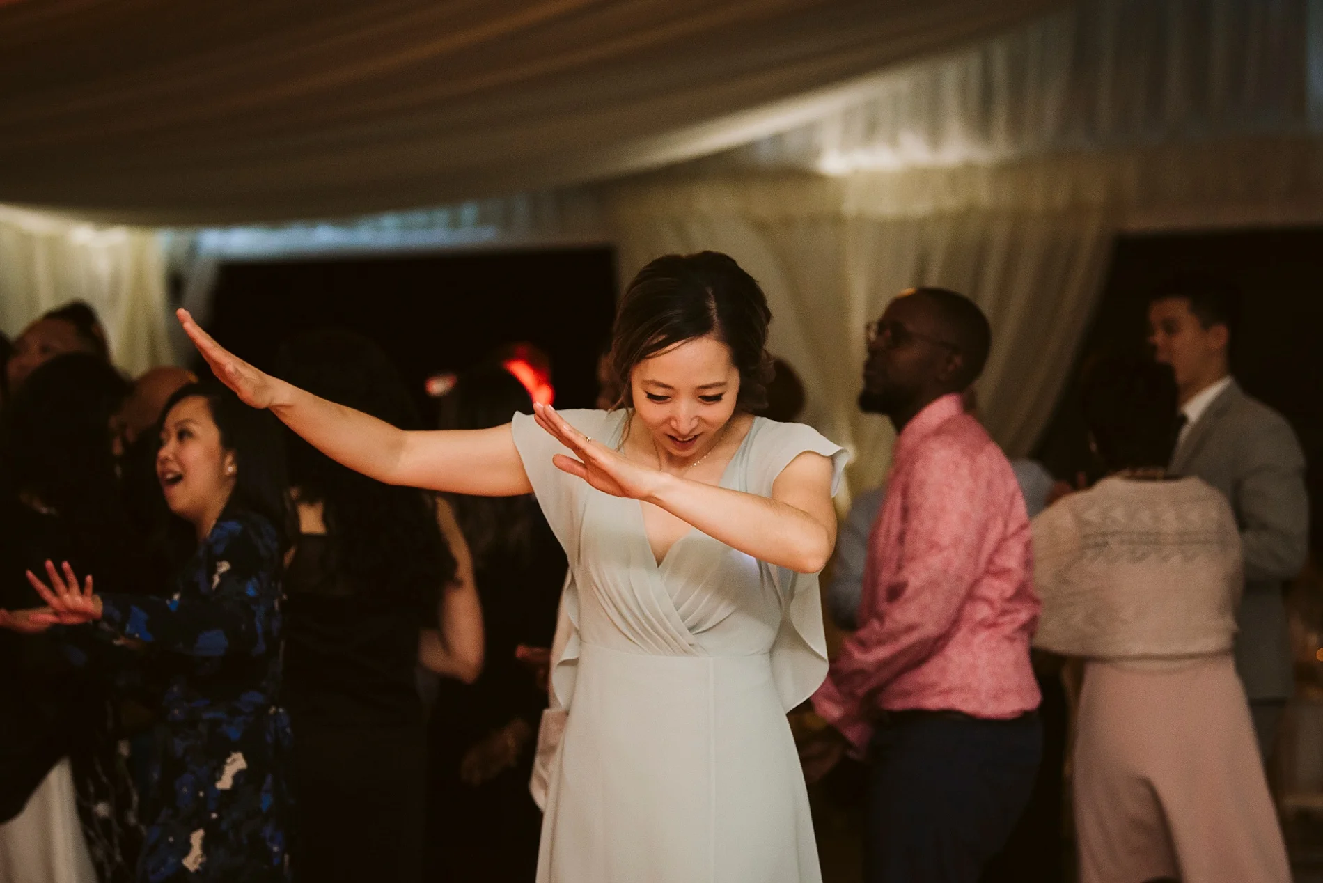 Best_Toronto_Wedding_Photographer_Niagara_Chateaux_des_Charmes_0104.jpg