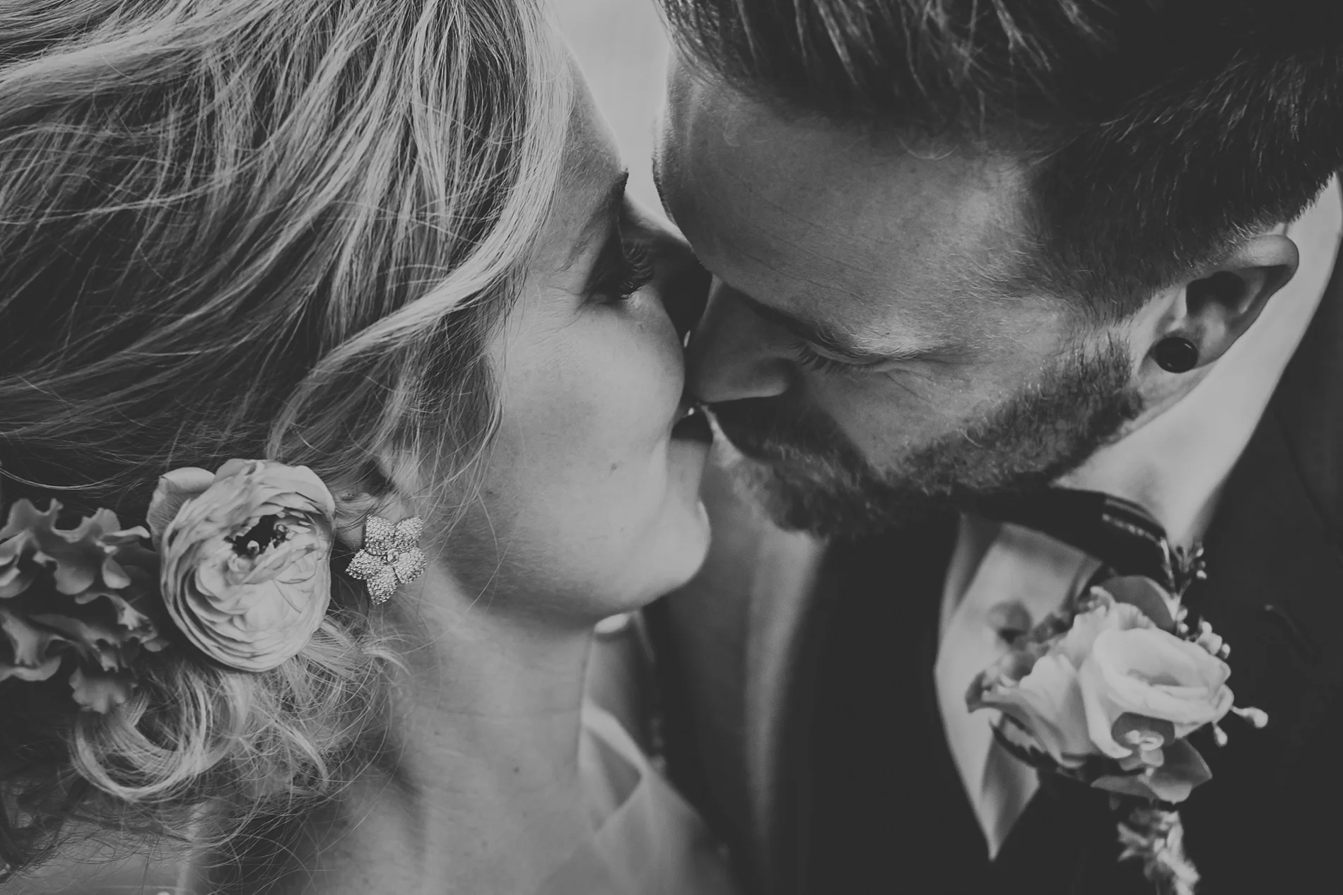 Toronto_Wedding_Photographer_Albany_Club_0047.jpg