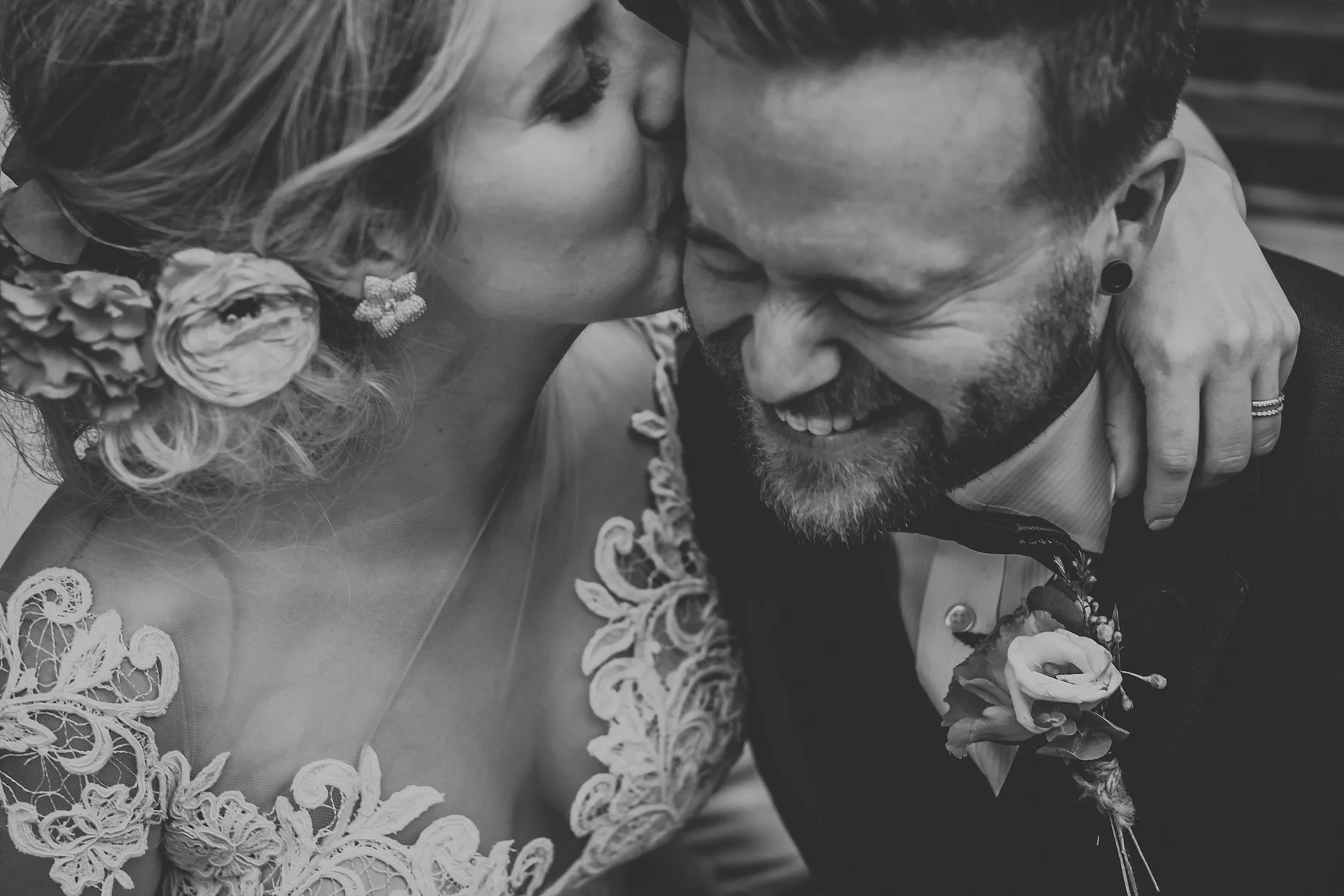 Toronto_Wedding_Photographer_Albany_Club_0049.jpg