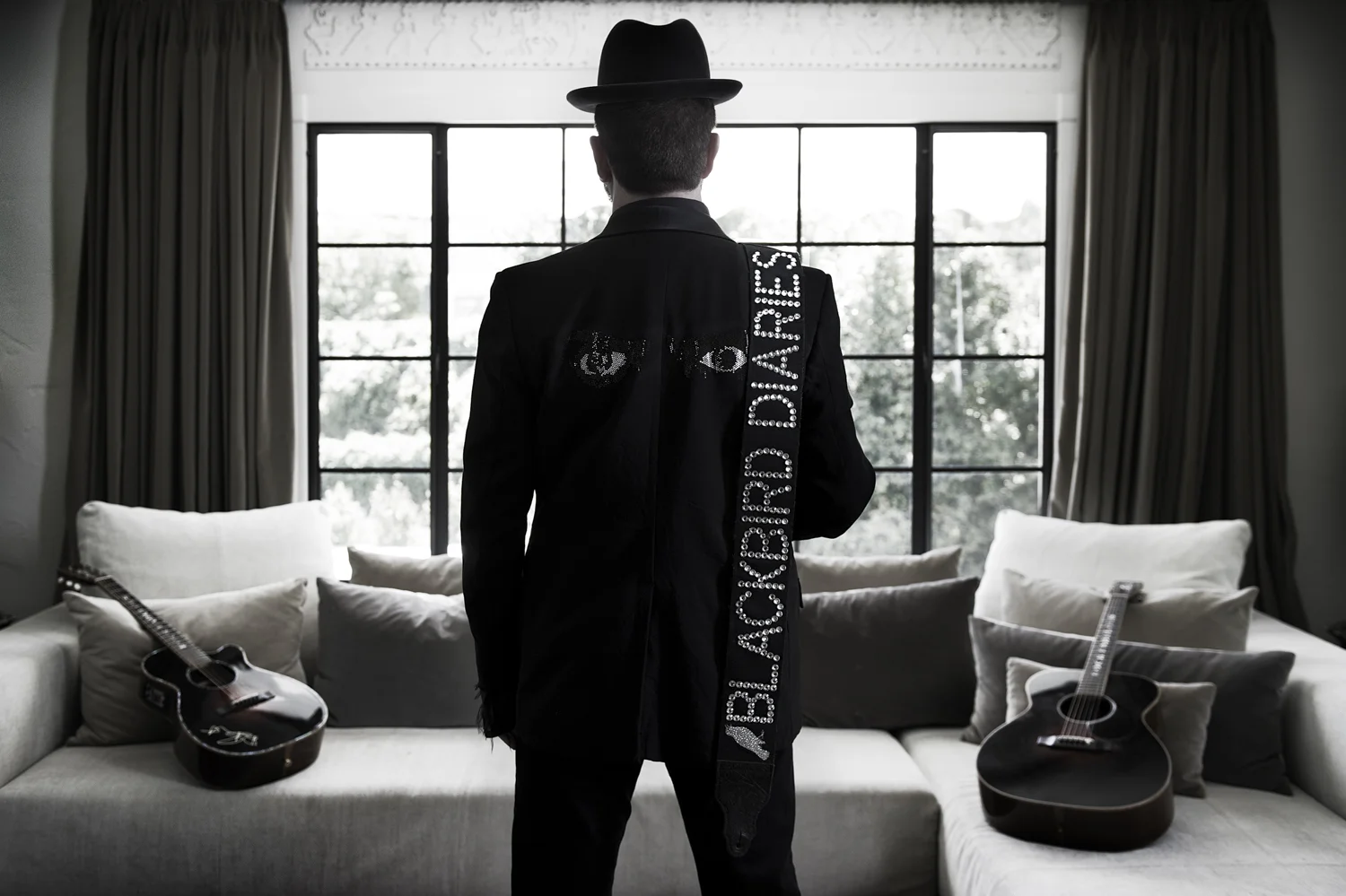 Dave Stewart - Singer - SongwriterDave